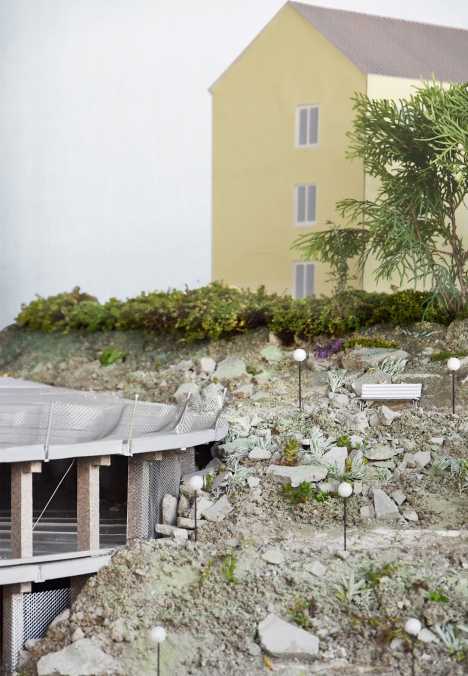 Enlarged view: 